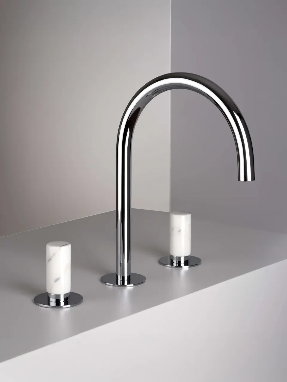 Design e materia: i rubinetti con maniglie in pietra naturale